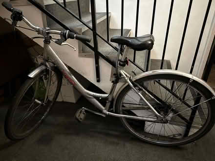 Photo of free Dawes women’s hybrid bike (Clerkenwell EC1R) #1