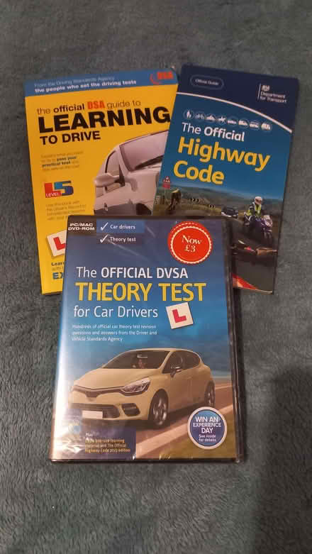 Photo of free Learning to drive books. (Queenstown FY1) #1