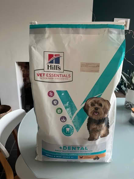 Photo of free Hill’s Science Diet kibble for small dogs (Cubbington CV32) #1