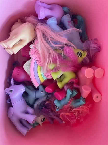 Photo of free Toy unicorns (HR4) #1