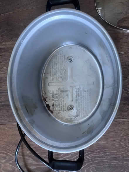 Photo of free 3.5 litre crockpot base and lid (Torrisholme LA4) #2