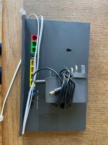 Photo of free Vodafone internet hub modem (Didsbury M20) #1
