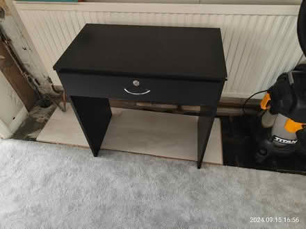 Photo of free Small desk (Feltham) #1