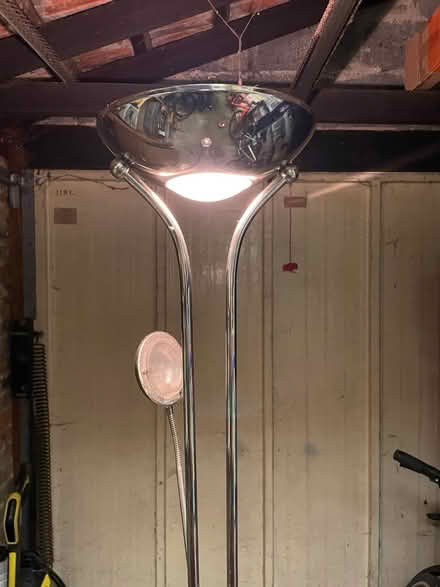 Photo of free 180cm uplighter (Wimbledon SW20) #1