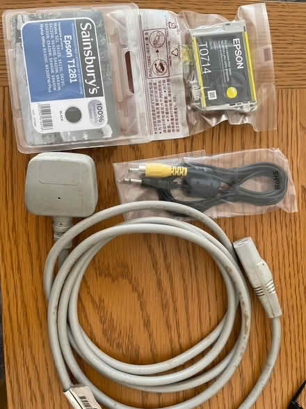 Photo of free Printer cartridges and cables (Nottingham NG5) #1