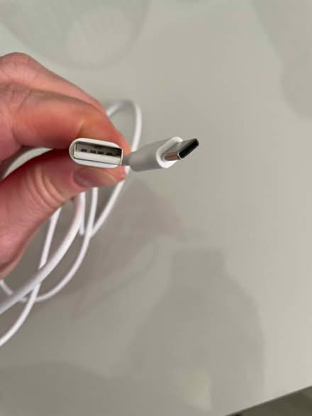 Photo of free White USB-C cable (201 Streatham High Road) #1