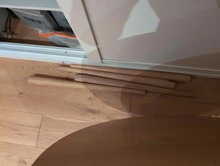 Photo of free Circular table, 100cm diameter (NW6 1DZ) #3