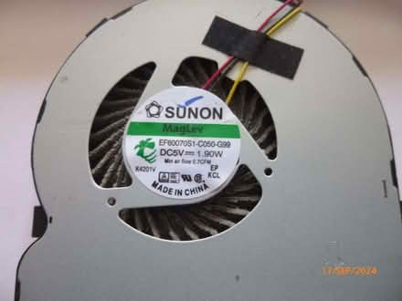 Photo of free DVD drive & fan, ex laptop (Petersfield GU31) #3