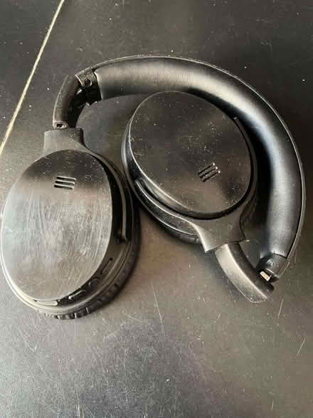 Photo of free Bluetooth Headphones (Collier Row RM1) #2