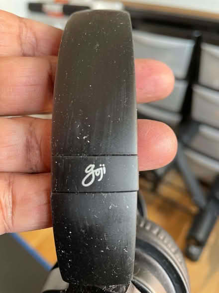 Photo of free Bluetooth Headphones (Collier Row RM1) #4