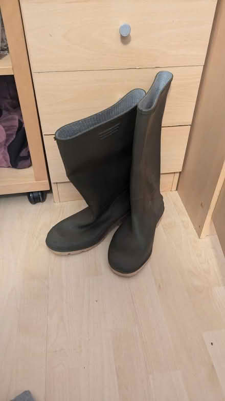 Photo of free Clear out! Clothes and shoes (EH11 Fountain Park) #3