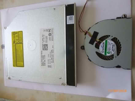 Photo of free DVD drive & fan, ex laptop (Petersfield GU31) #1