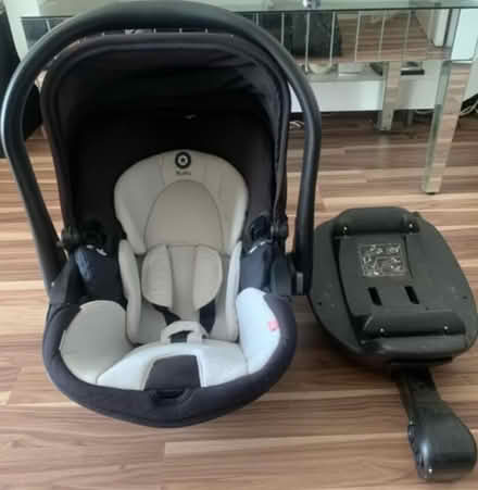 Photo of free Infant Car seat with isofix (L4) #1