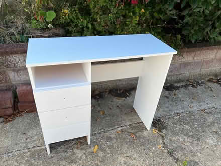 Photo of free Desk (Fareham PO16 Uplands) #1