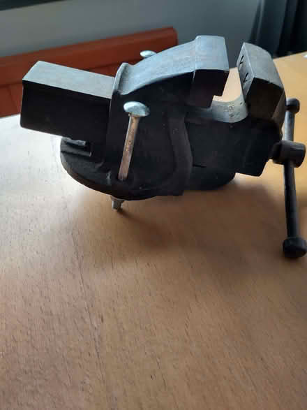 Photo of free Old metal vice (Northern Moor M23) #1