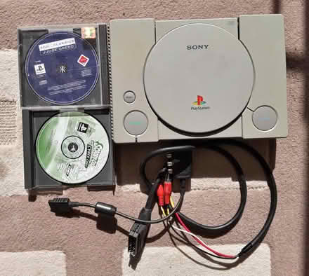 Photo of free Old PS1and 2 x Games (DA1) #1