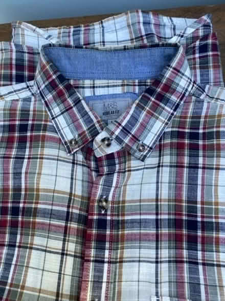 Photo of free Men’s polo shirts, t-shirts & shirts (Stockland Green B23) #3