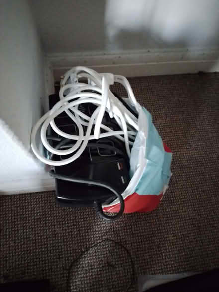 Photo of free Bag of extension leads (Leeds LS28) #1