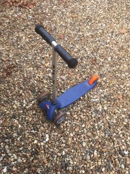 Photo of free Children's scooter (Harpenden AL5) #2