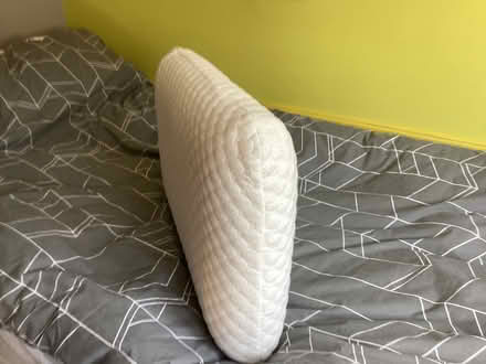 Photo of free Memory Foam Pillows/Cushions + Leg Wedge (Mill Hill, The Broadway NW7) #2