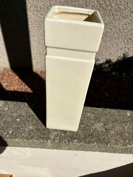 Photo of free Cream coloured square tall vase (Currie EH14) #2