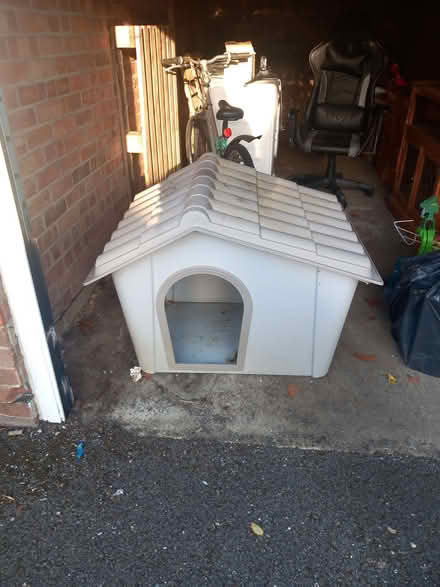 Photo of free Plastic dog kennel (Old Windsor SL4) #1