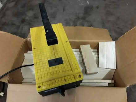 Photo of free Hobby Vibro Saw and Balsa Wood (DA1) #1