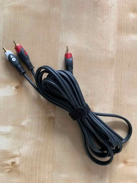 Photo of free Audio cable - 3.5 jack to aux phono leads - For parts (Croydon centre CR0) #1