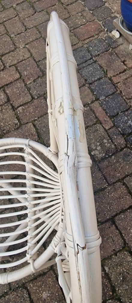 Photo of free Single white wicker chair (AL4) #4