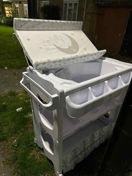 Photo of free Baby changing unit with the Bath (SW6) #1