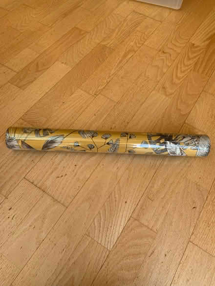 Photo of free 0ne roll of wallpaper (Cv22) #1