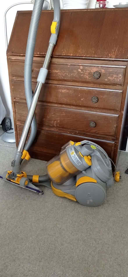 Photo of free Non working, but potentially repairable, Dyson vacuum (Hamsey Green CR6) #1