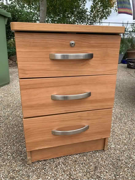 Photo of free Offie unit or bedside table unit : 3 drawers (Chipping Campden GL55) #1
