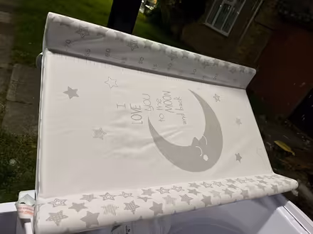 Photo of free Baby changing unit with the Bath (SW6) #4