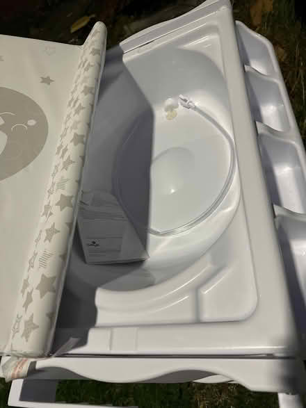 Photo of free Baby changing unit with the Bath (SW6) #3