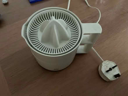 Photo of free Braun electric juicer (E14) #2