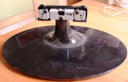 Photo of free Stand for LG television (Palmer Park RG6) #3