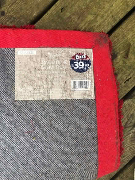 Photo of free Large Rug (Egerton Park CH42) #4