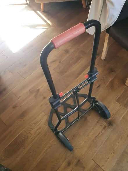 Photo of free Trolley (Borough Underground SE1) #2