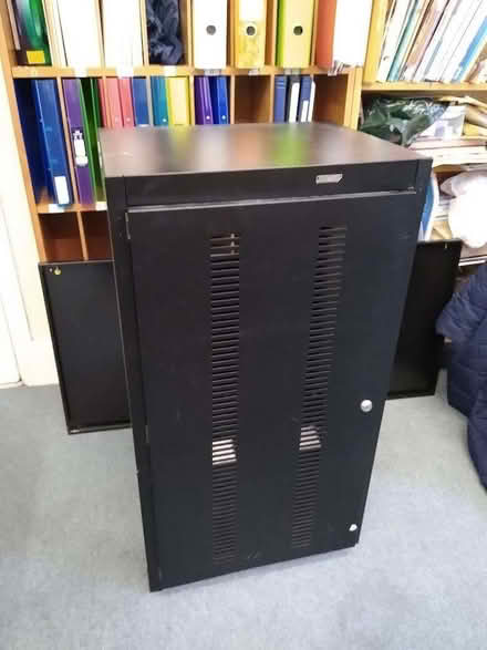 Photo of free Metal cabinet (Oxford OX1) #1