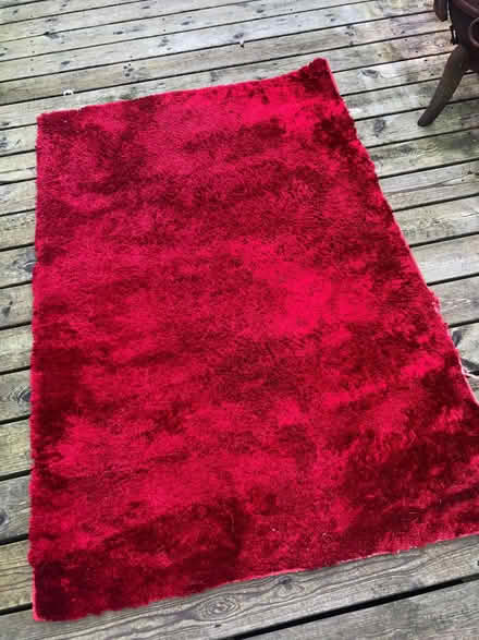 Photo of free Large Rug (Egerton Park CH42) #2