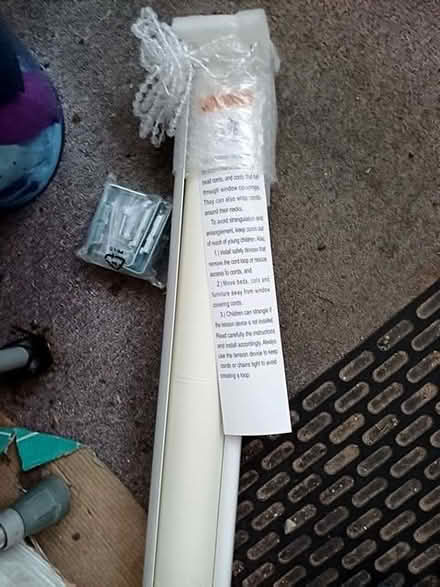 Photo of free Light cream roller blind (Bare LA4) #1