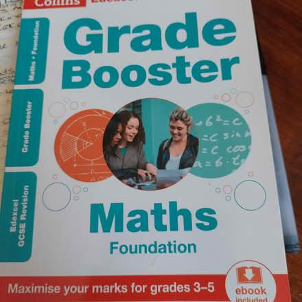 Photo of free GCSE Revision book maths edexcel (Hertford SG14) #1