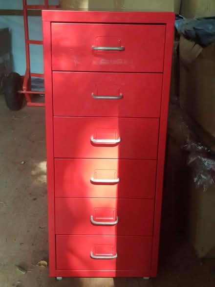 Photo of free Small red cabinet (Bedford MK41) #1
