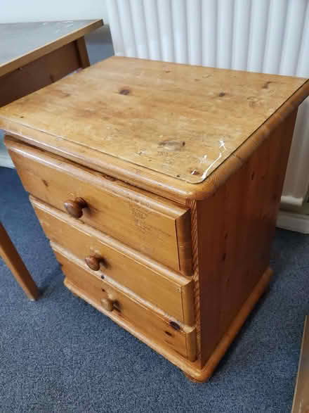 Photo of free Smallish chest of drawers (Norham Manor OX2) #3