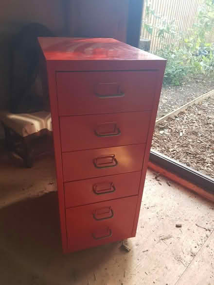 Photo of free Small red cabinet (Bedford MK41) #2