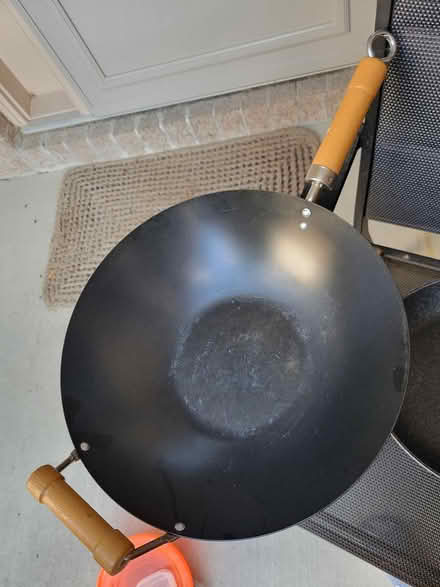 Photo of free Wok + The Rock Frying pan (Riverside South) #2