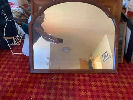 Photo of free Framed Wall Mirror (San Lorenzo) #1