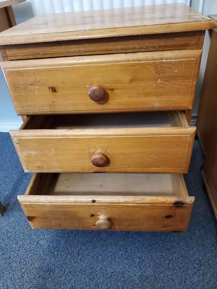 Photo of free Smallish chest of drawers (Norham Manor OX2) #2