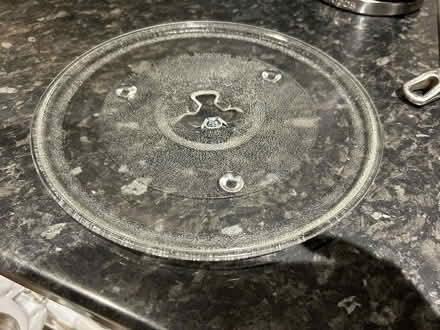 Photo of free Glass microwave plate (Shepherds Bush W6) #2